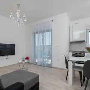 Pjer Apartament