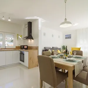 S-7 Apartament